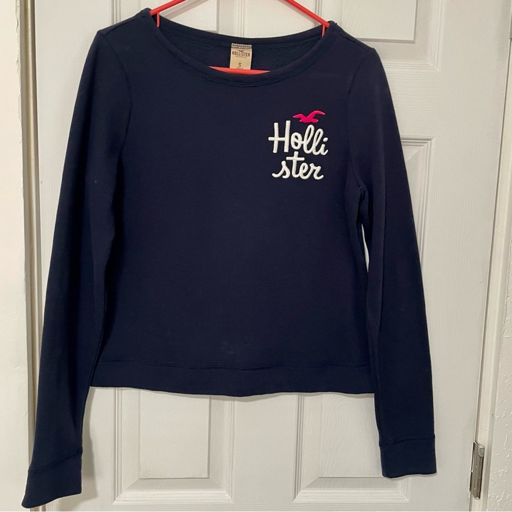 hollister cropped sweater